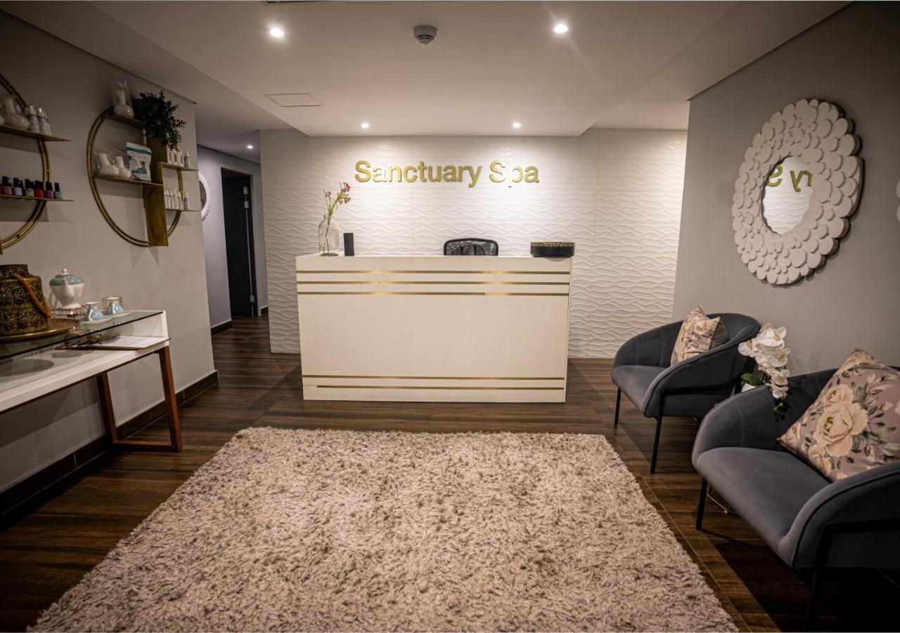 The Catalyst Apartment Hotel By Newmark Йоханнесбург Экстерьер фото